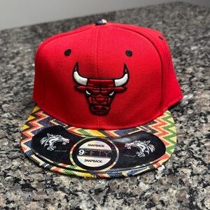 9fifty SnapBack NBA Chicago bulls Red with Colorful geometric Patterned Brim